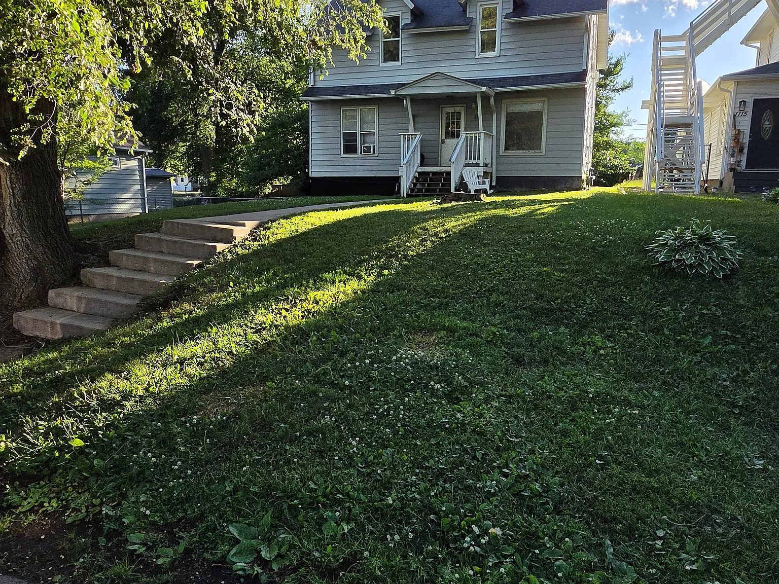 3 bed, $1,600 — Photo 1