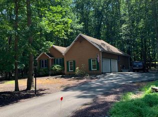 19 Delaware Dr, Hazleton, PA 18202