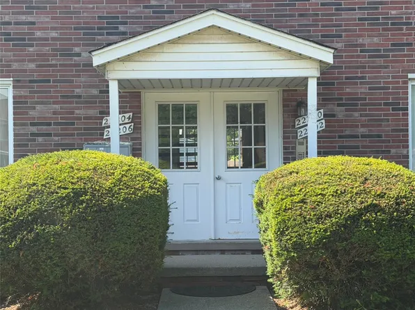 22204 E Eleven Mile Rd, Saint Clair Shores, MI 48081