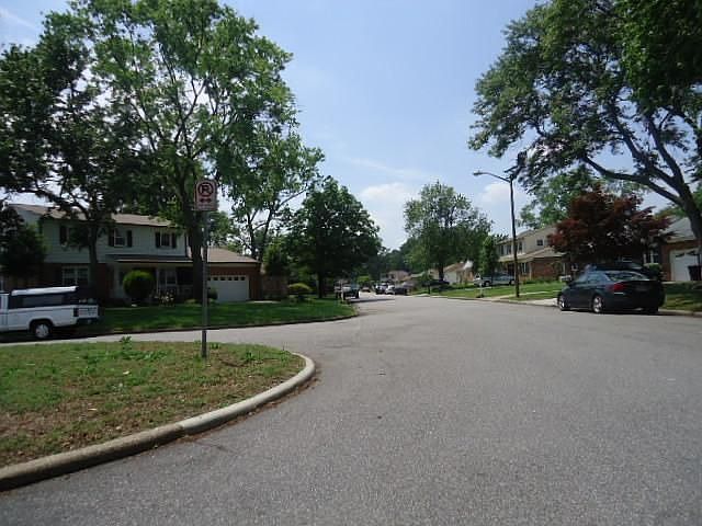 2nd image of 1024 Lockwood Ct