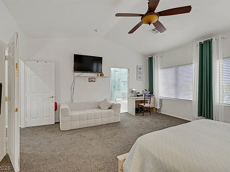 513 Beaconwood St — Photo 13