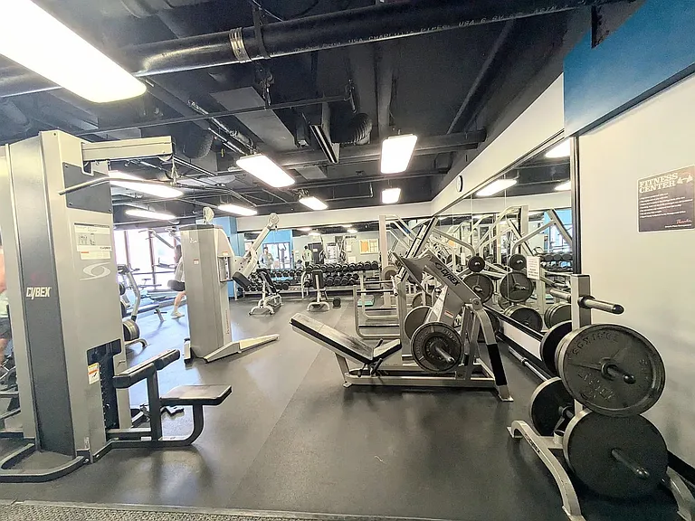 10 E Ontario Condos — Photo 30