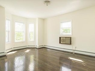 13 Seckel St #2, Cambridge, MA 02141