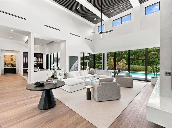 1300 Nautilus RD, NAPLES, FL 34102