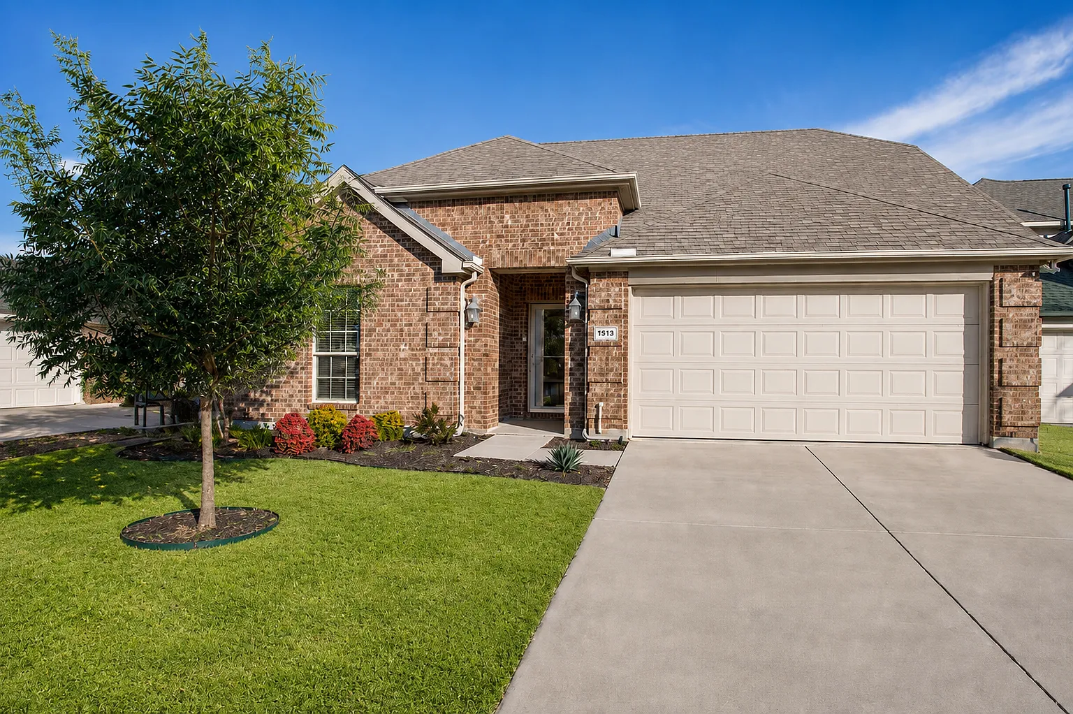 4 bed, 2024 sqft, $2,450 — Photo 1