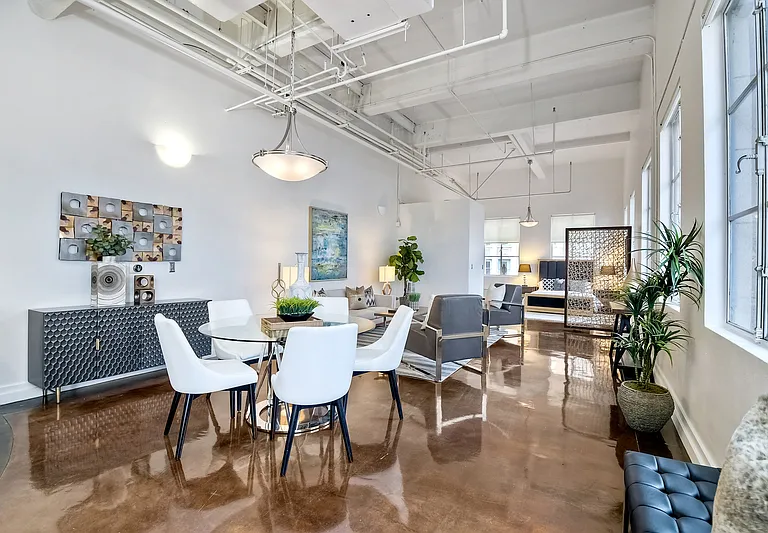 950 6th Ave #542 — Photo 9