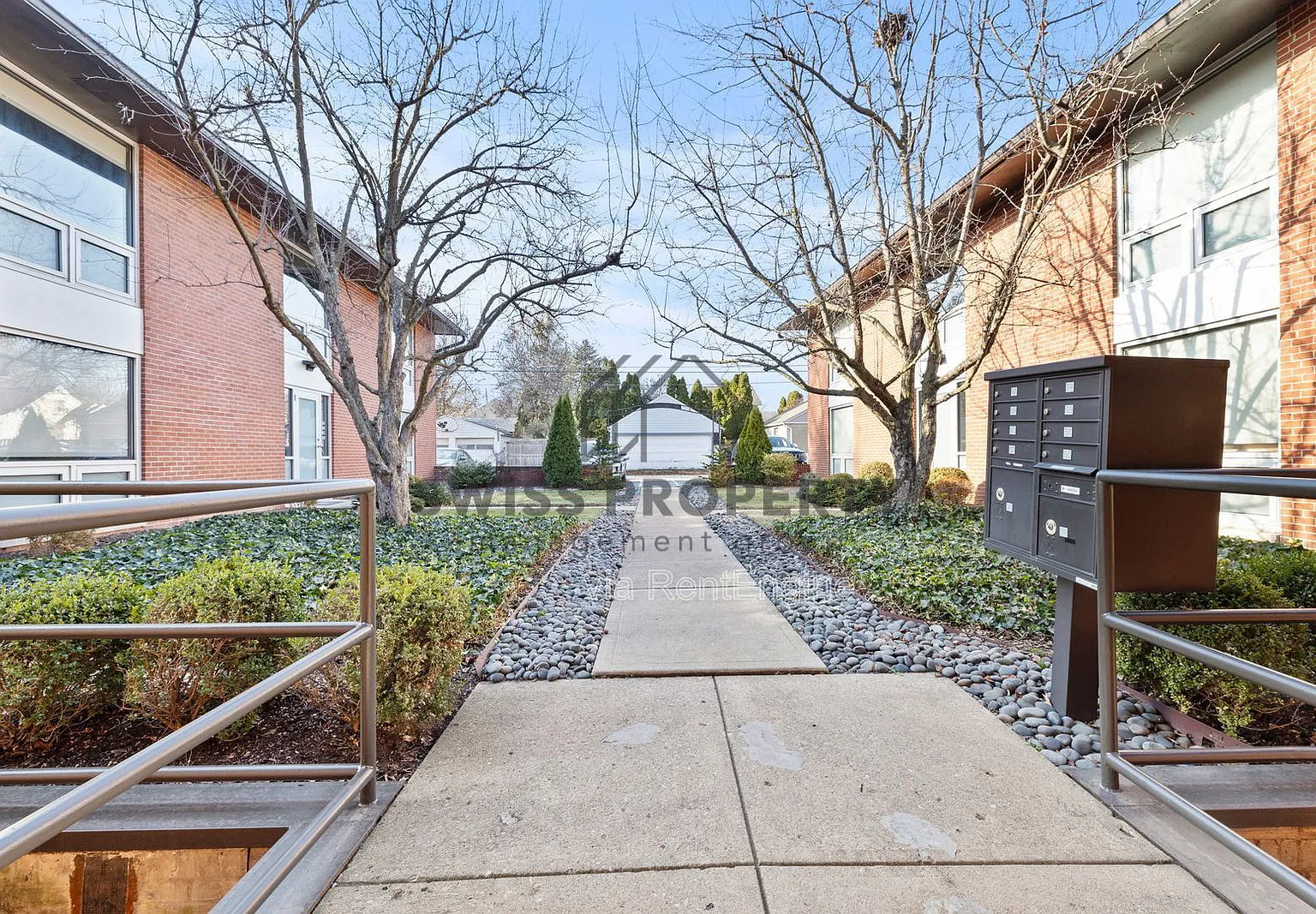1 bed, 1.0 bath, 625 sqft, $1,195 — Photo 1