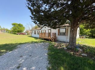 125 Classic Country Ct, Springtown, TX 76082