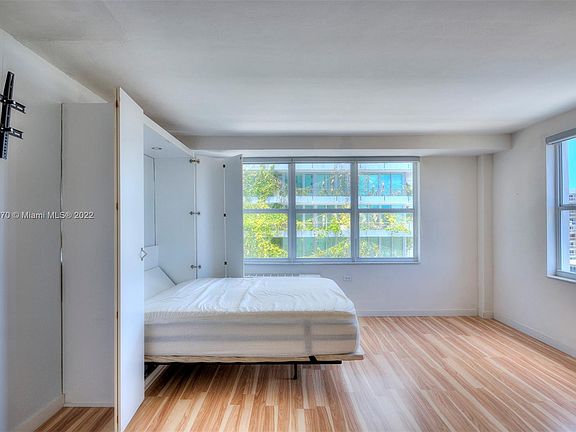 2nd image of 1250 West Ave APT 6M