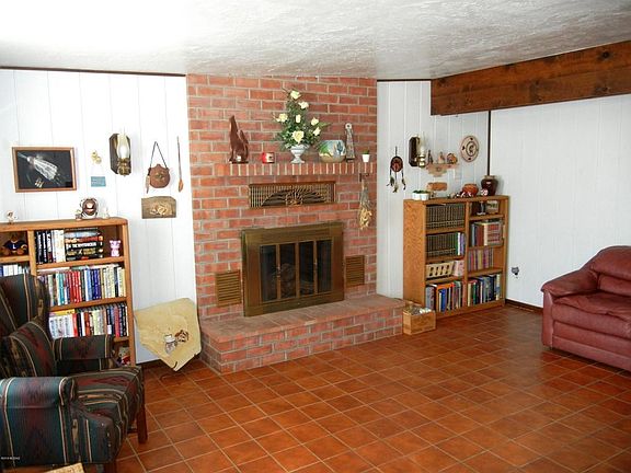 3rd image of 580 W Placita De La Poza