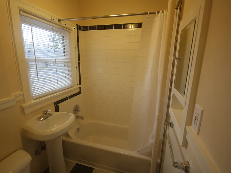 4363 SE Belmont St #303 — Photo 7