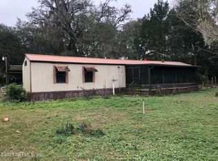 108 Seminole Ave, Interlachen, FL 32148