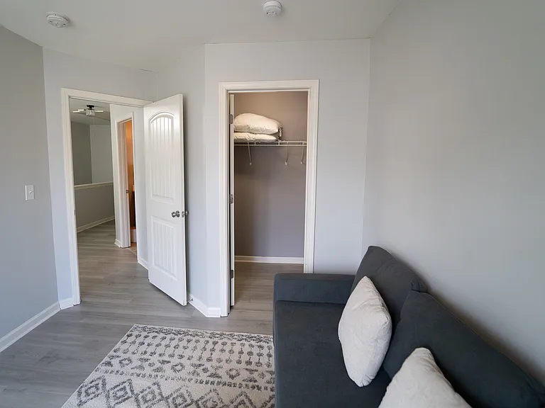 2911 Hillside Pl — Photo 28