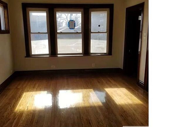 3rd image of 9431 S Burnside Ave #0