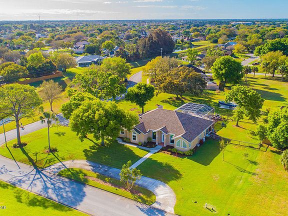 2nd image of 1201 Heritage Acres Blvd