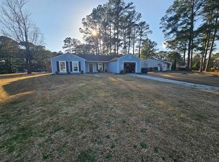635 Shadowridge Rd, Jacksonville, NC 28546