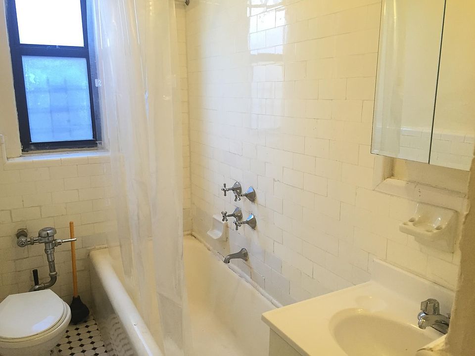 2nd image of 362 Eastern Pkwy