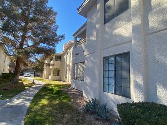 4th image of 2627 S Durango Dr APT 204