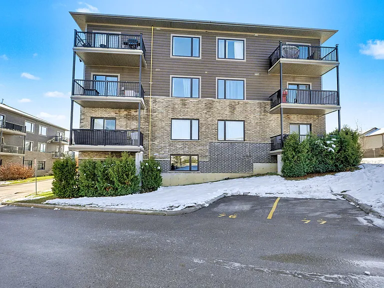 660 Garibaldi Ave — Photo 72