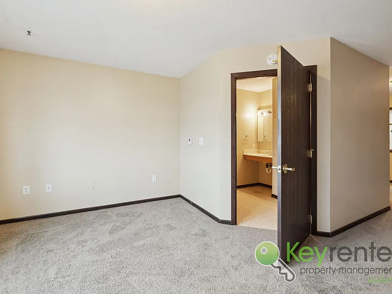 1411 S Douglas Ave #110 — Photo 11