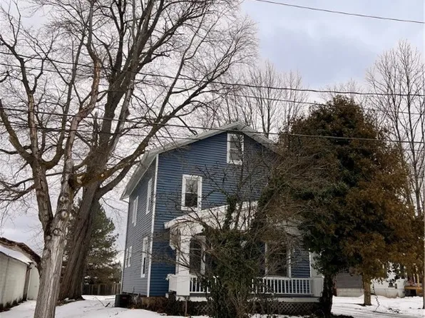 110 Throop St, Palmyra, NY 14522