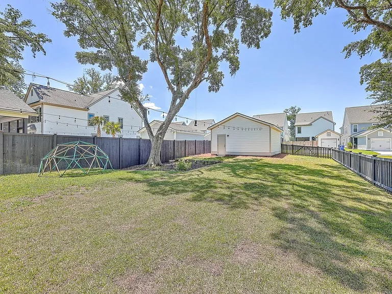 2147 Kemmerlin St — Photo 11