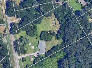 842 Davis Rd, Lawrenceville, GA 30046