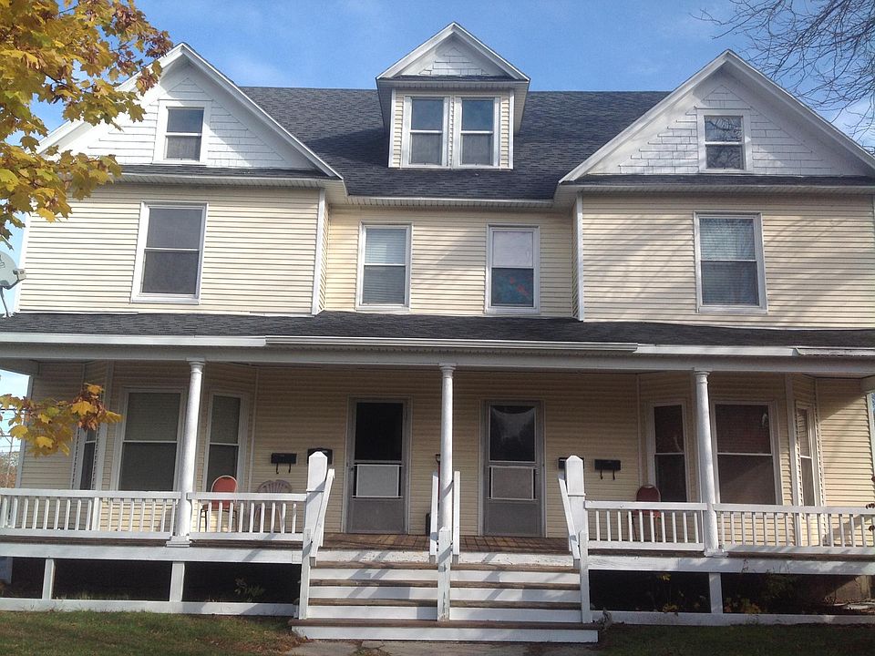 Front view of four plex.