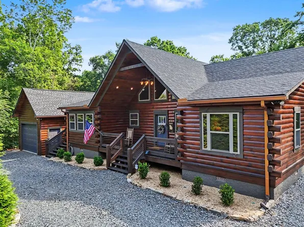 363 River Ridge Dr, Blue Ridge, GA 30513