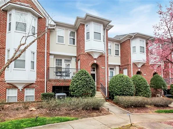 11019 Kingston Place Dr, Charlotte, NC 28277