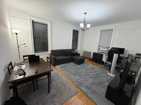 3765 18th Avenue image 1 of 8