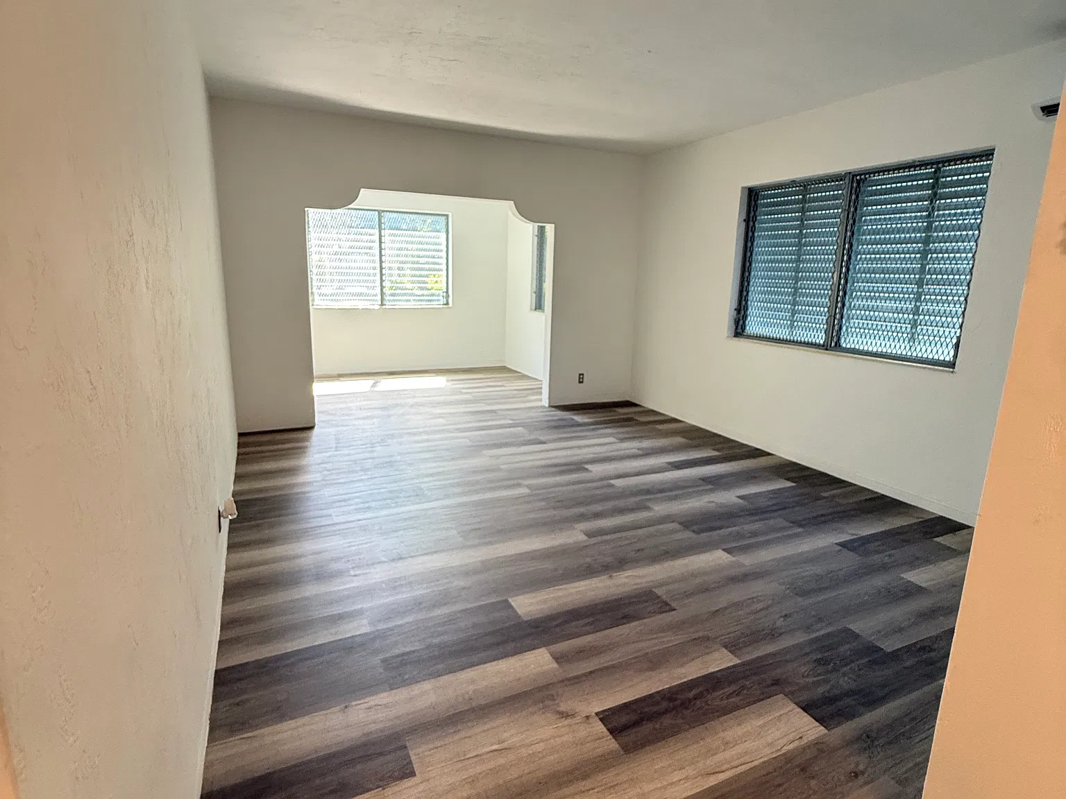 2 bed, 1999 sqft, $3,300 — Photo 4