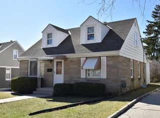 3465 N 96th St, Milwaukee, WI 53222