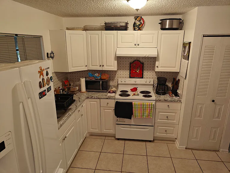410 Fernandina St NW — Photo 5