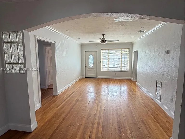 5321 NW 9th Ave — Photo 3