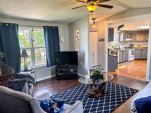 2nd image of 12 Genoa Cres