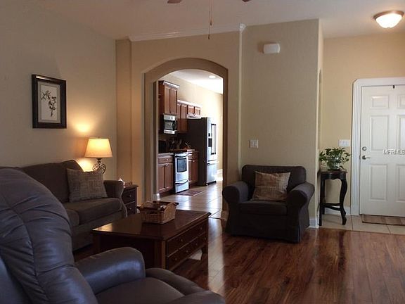 3rd image of 6858 Glenbrook Dr