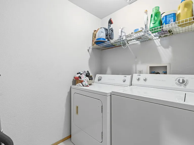 625 & 627 Shannon St — Photo 16