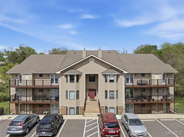 4501 Eli Dr APT G, Saint Louis, MO 63128
