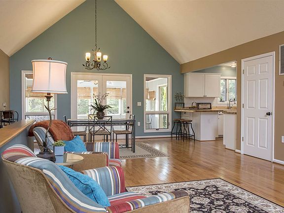 3rd image of 3288 Lanier Ln