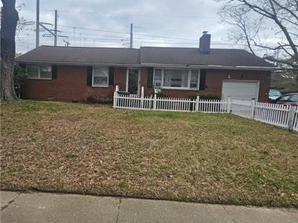 334 Brout Dr, Hampton, VA 23666