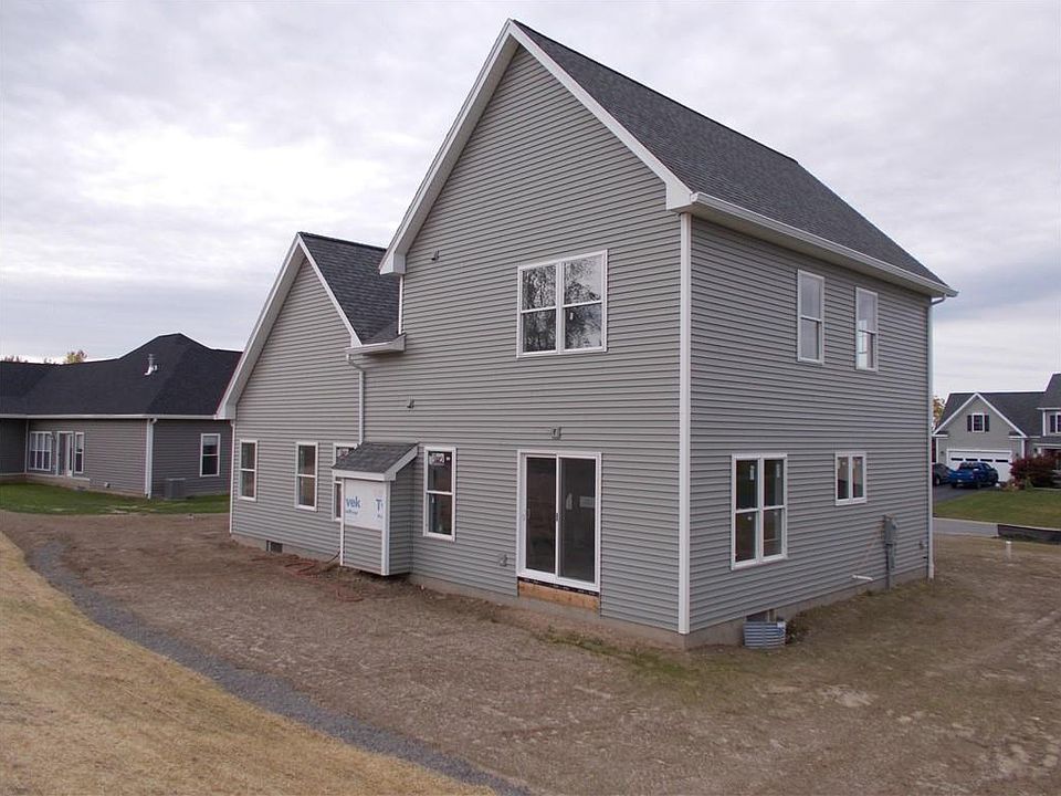 2nd image of 136 Kensington Ct