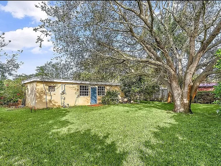 1855 48th Ave — Photo 30