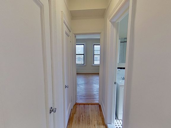 4th image of 214 W 96th St APT 6I