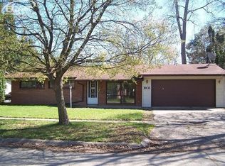 1905 Rockcreek Ln, Flint, MI 48507