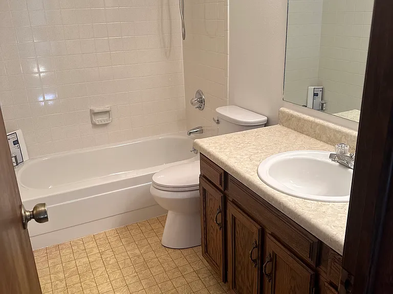 Upper level bathroom