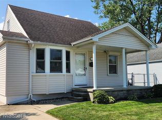 12949 Walnut St, Southgate, MI 48195