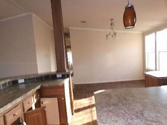 5th image of 268 W Oaks