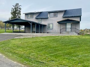 1810 Selah Loop Rd, Selah, WA 98942