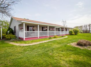 3216 Canton Rd NW, Carrollton, OH 44615